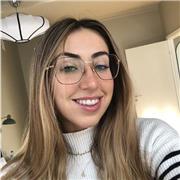 Graduada en Bioquímica, ofrece clases de Biología y Química a domicilio en Málaga.